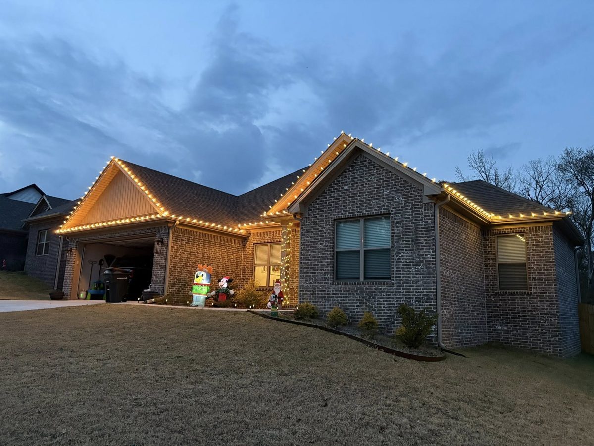 Warm white roofline Christmas lights Cabot Arkansas